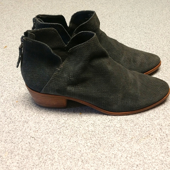 Dolce Vita gray ankle boots - Picture 1 of 5
